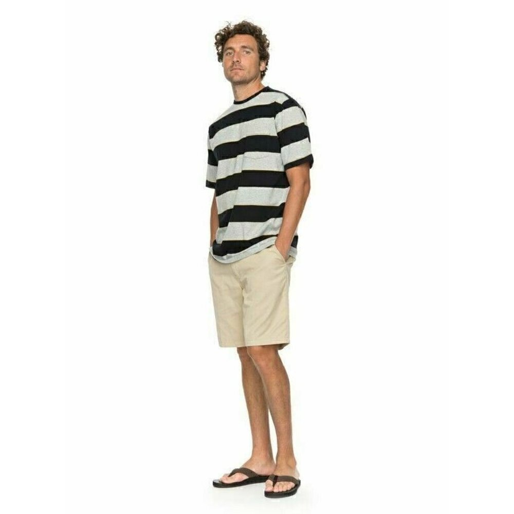 Quiksilver Men's Waterman Tall Mountain Pocket Tee Size M - Picture 3 of 3